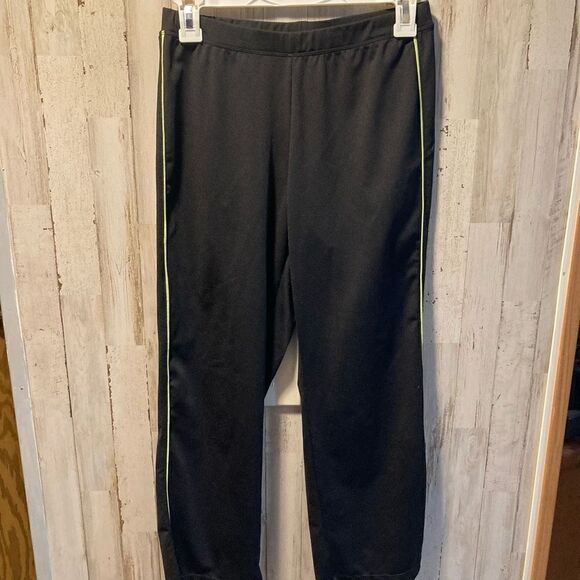 Danskin workout outfit green and black - Picture 3 of 4